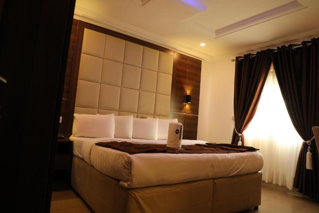 Presken Hotel K-One Place Lagos Luaran gambar
