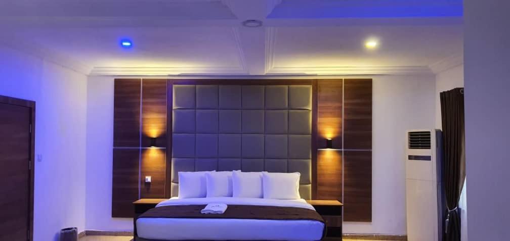 Presken Hotel K-One Place Lagos Luaran gambar